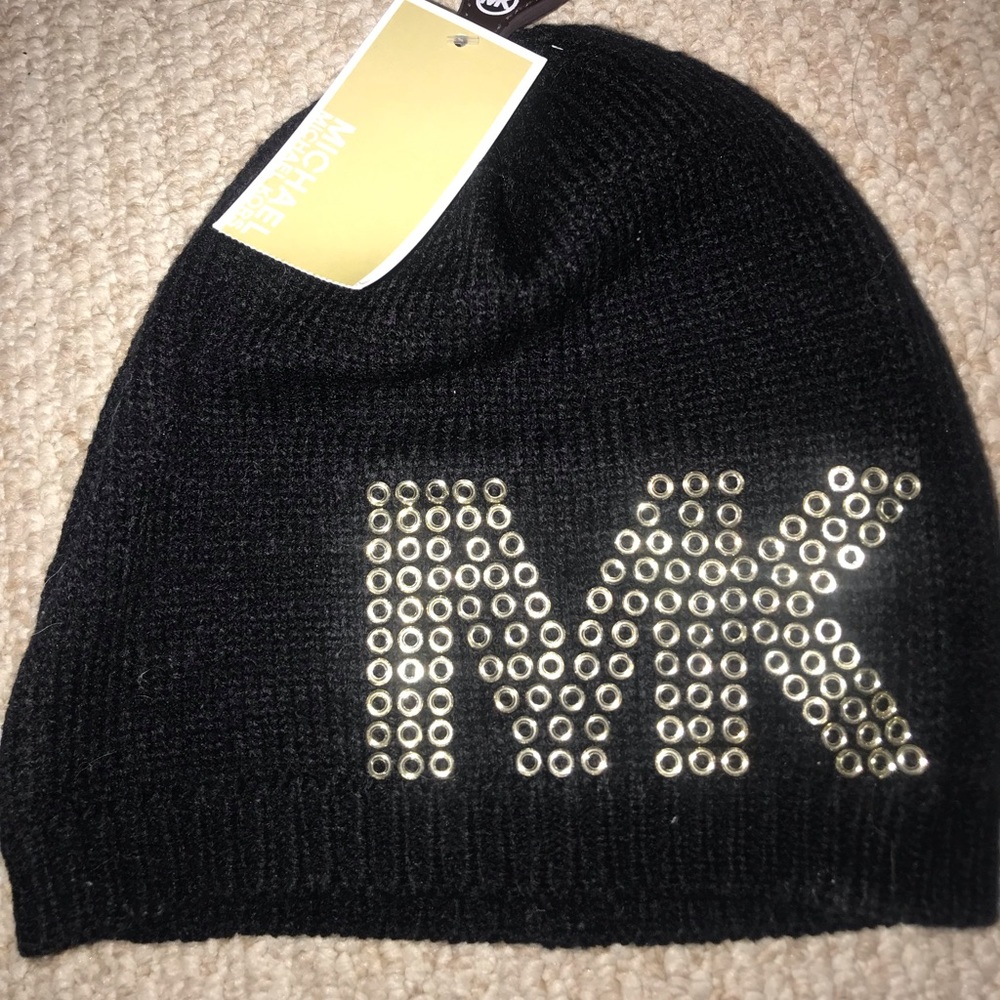 MK hat